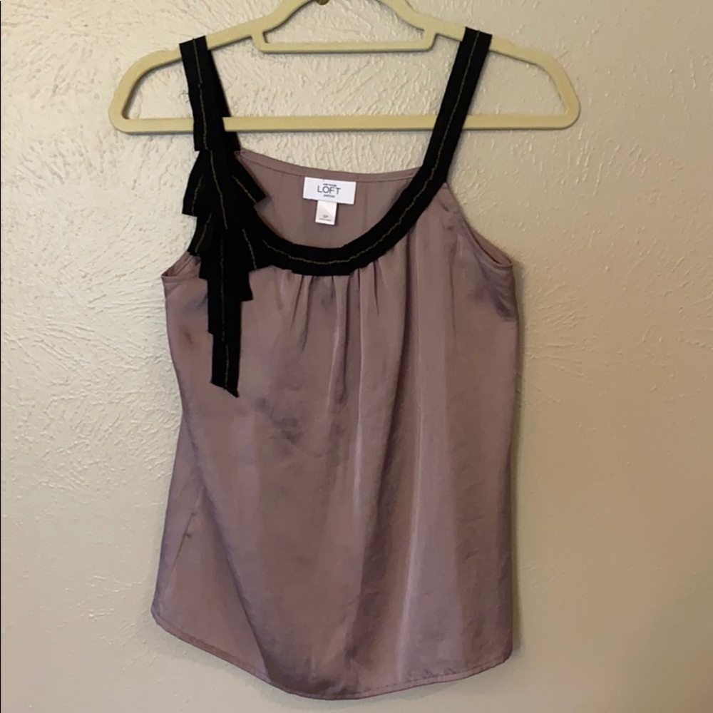 Petite Ann Taylor LOFT Sleeveless Top
